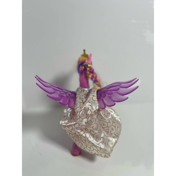 My Little Pony Princess Cadence Wedding Light up Wings/ Talking with accessories - Picture 5 of 6